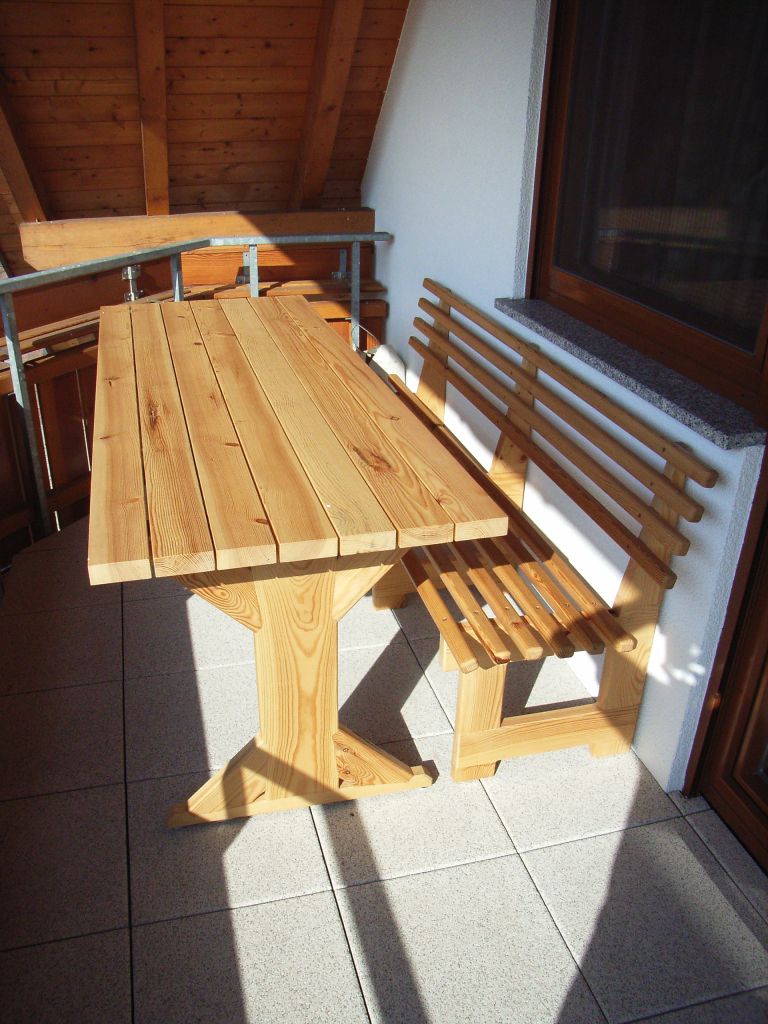 2006 Sitzgruppe Balkon.jpg